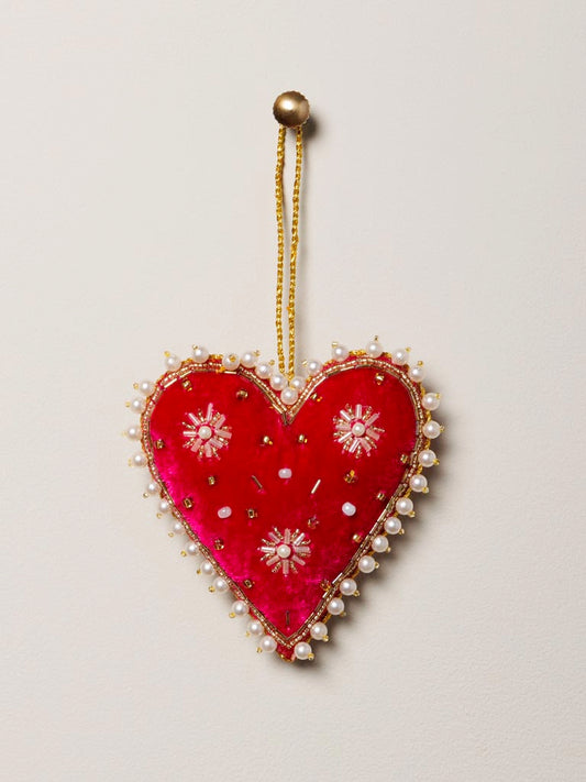 Cœur Suspension Velours Rouge – Brodé de Perles