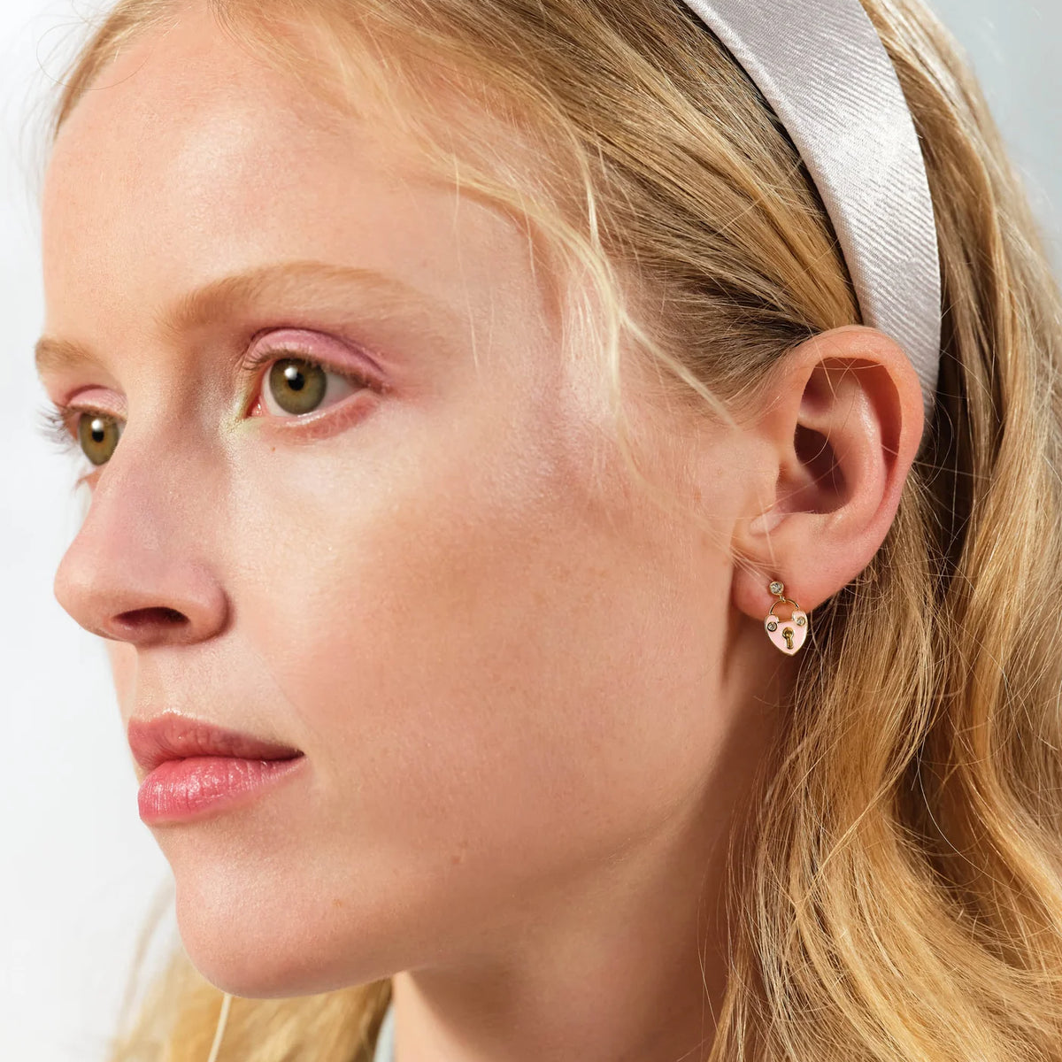Boucles d’oreilles asymétriques cadenas cœur et carte cœur – Les Néréides
