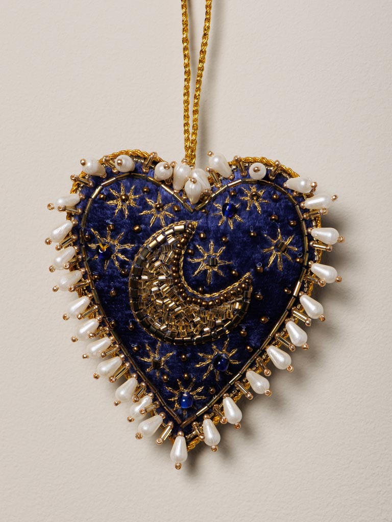 Cœur Suspension Velours Bleu Nuit – Lune & Étoiles Brodées