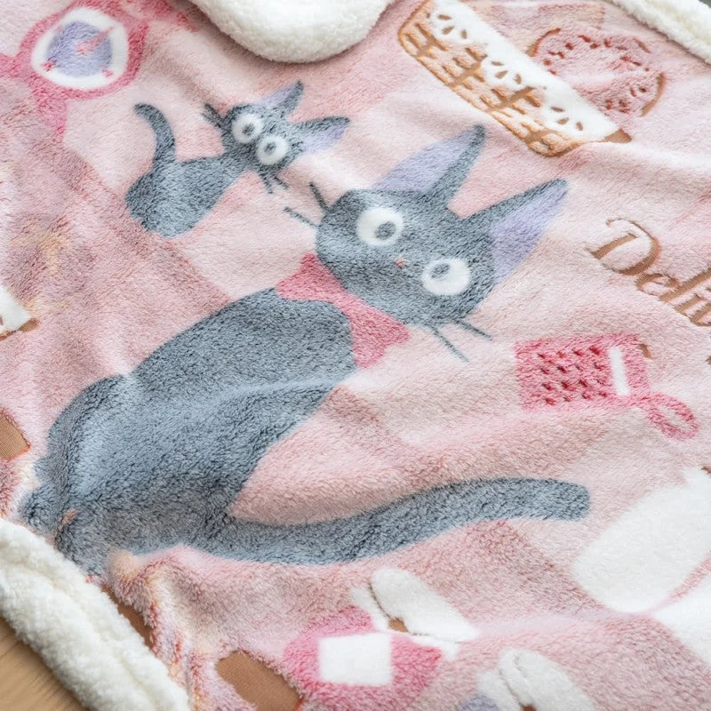 Plaid Fluffy "Boulangerie de Jiji" – Kiki la Petite Sorcière – 70x100 cm