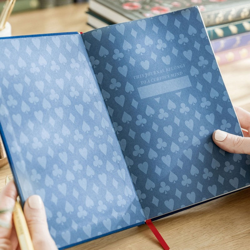 Carnet de notes A5 Alice au Pays des Merveilles, couverture en tissu bleu brodée