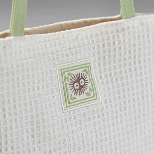 Petit sac à main gaufré Totoro – Studio Ghibli (22 cm)