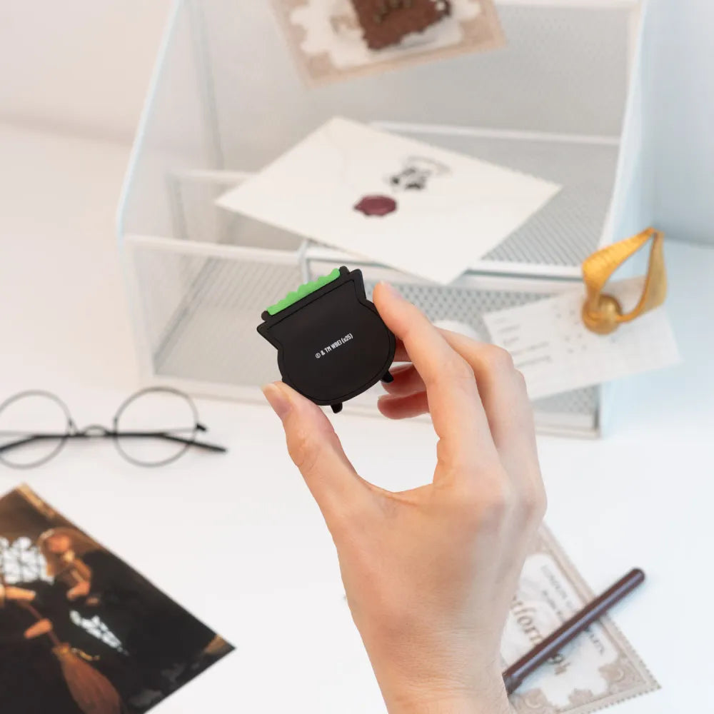 Lot de 3 Aimants Harry Potter – Livre des Monstres, Chaudron & Vif d’Or