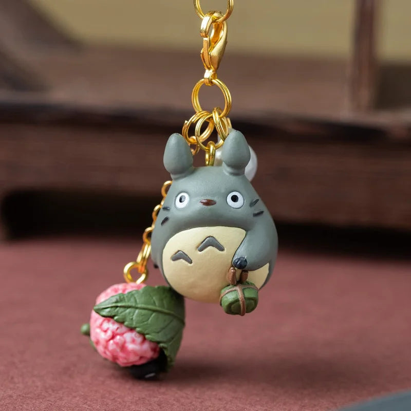 Strap Totoro gris & sakuramochi – Bijou de sac / téléphone