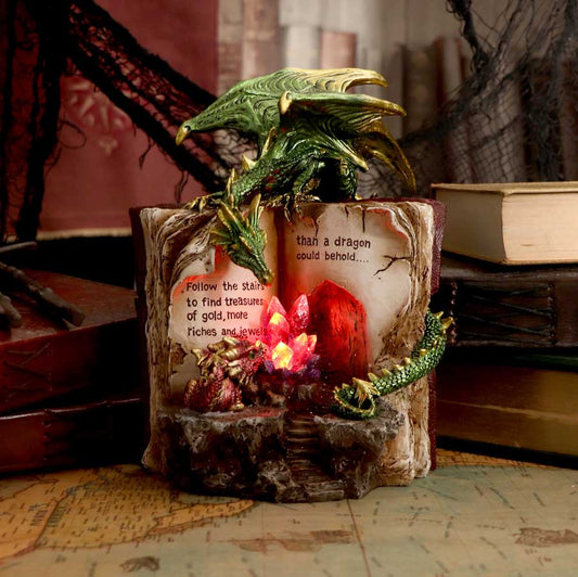 Figurine Dragon Émeraude sur Grimoire Antique Lumineux – Nemesis Now