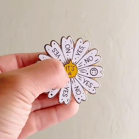 Pin's ROUE de la CHANCE Marguerite Interactive